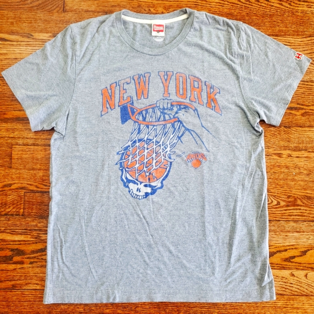 COPY - New York Knicks Skull Dunk Tee